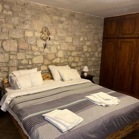 Saint George I & Iv カラブリタ